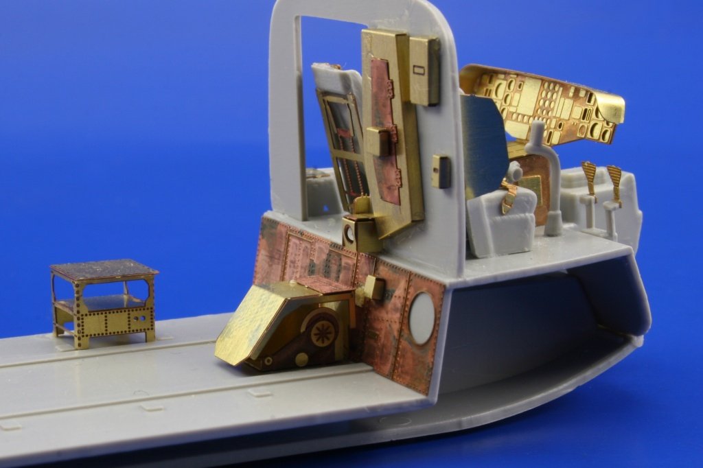 Intérieur du MH-53 Eduard 73276, échelle 1/72, ITALERI – image 15