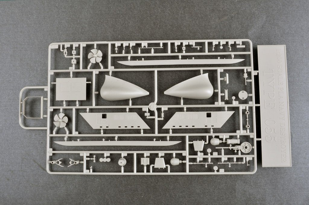 Trumpeter 03620 Destroyer lance-missiles de type 055 de la marine chinoise, échelle 1/200 – image 9