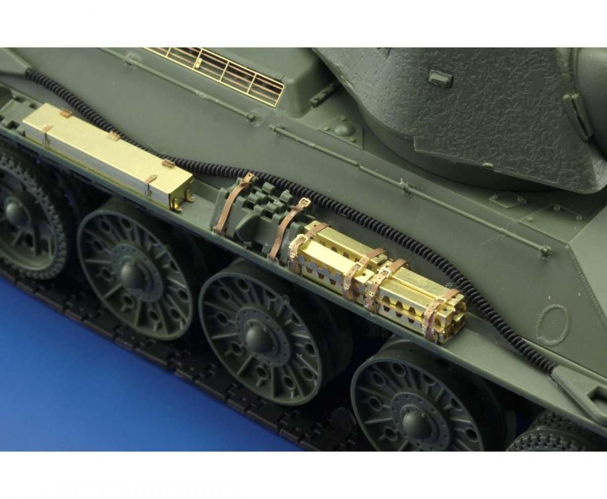 Eduard 36323 T-34/76 ICM 1/35 – image 6