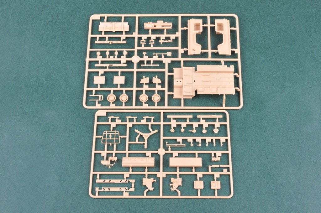 Hobby Boss 82447 Land Rover WMIK w/ MILAN ATGM 1/35 – immagine 6