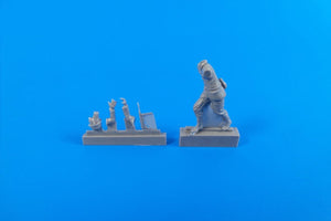 CMK 48309 Motocycliste allemand de la Seconde Guerre mondiale (poussant sa machine) pour kit Tamiya BMW 1/48 – image 3