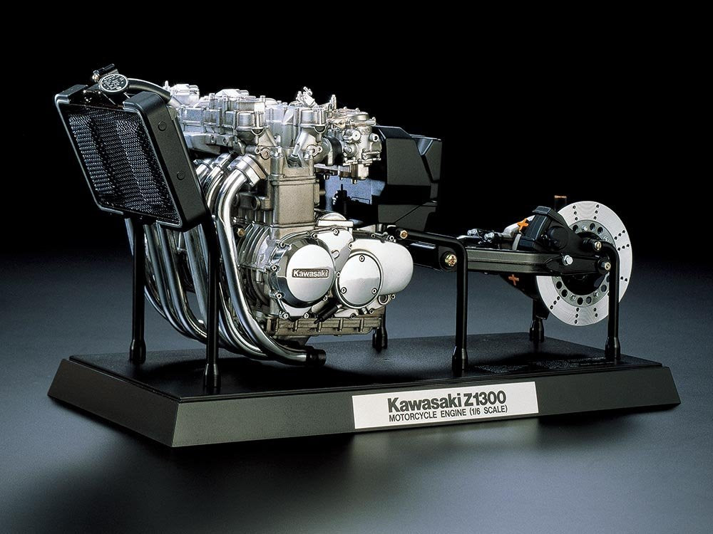 Tamiya 16023 Kawasaki Z1300 Motorcycle Engine 1/6