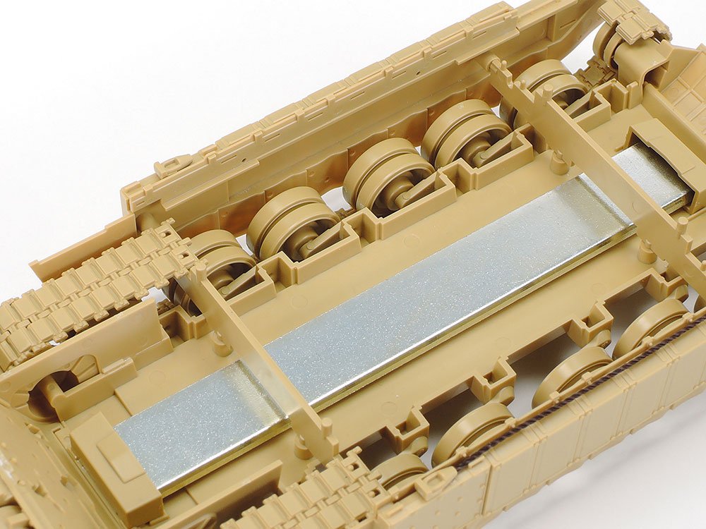 Tamiya 32601 British Main Battle Tank Challenger 2 (Desertised) 1/48 – immagine 9