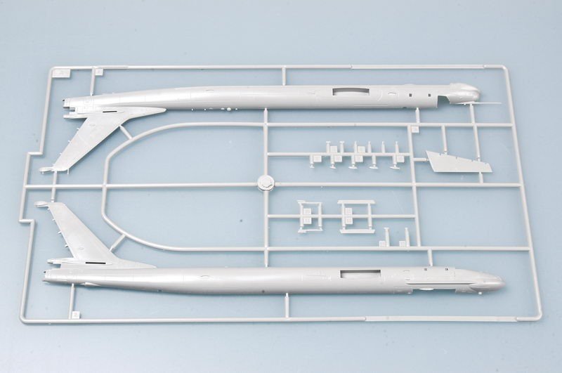Trumpeter 03904 TU-95MS Bear-H 1/144 – immagine 2