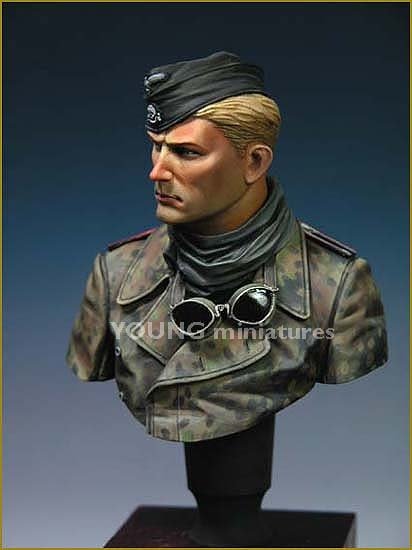 Young Miniatures YM1806 SS Panzer Crew WWII 1/10 – immagine 3
