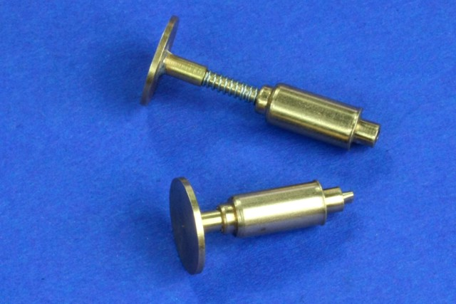 RB Model 35A11 Railroad flat buffer set contains two buffers 1/35 – immagine 3