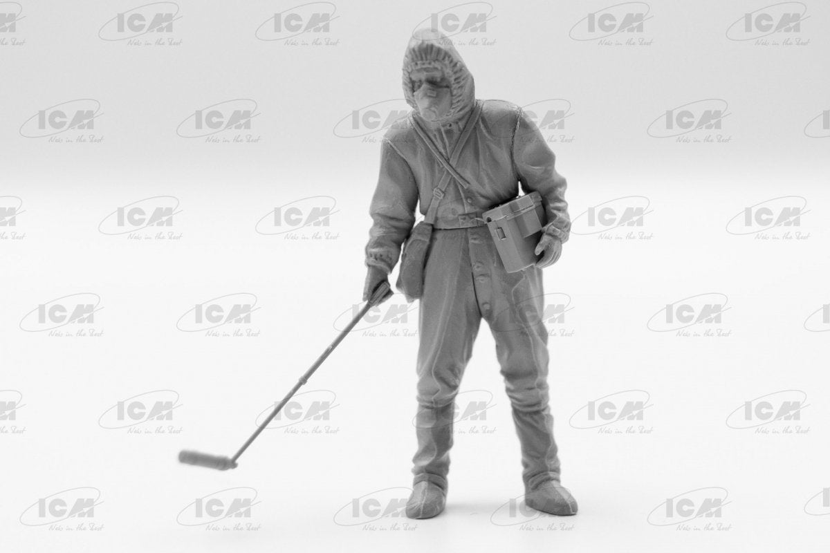 ICM 35901 Chernobyl #1 Radiation monitoring station (ZiL-131KShM truck &amp;amp; 5 figures &amp;amp; diorama base with background) 1/35 – imagen 6