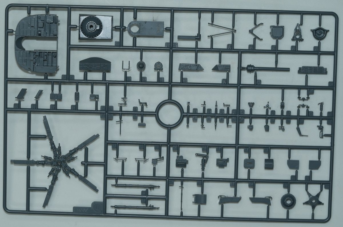 AMK 88010 Mi-17 Hip Early 1/48 – imagen 5