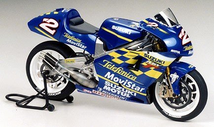 Tamiya 14083 Suzuki RGV Gamma 1/12 – immagine 3