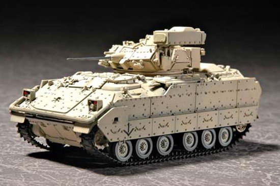 Trumpeter 07296 Véhicule de combat M2A2 Bradley (1/72)