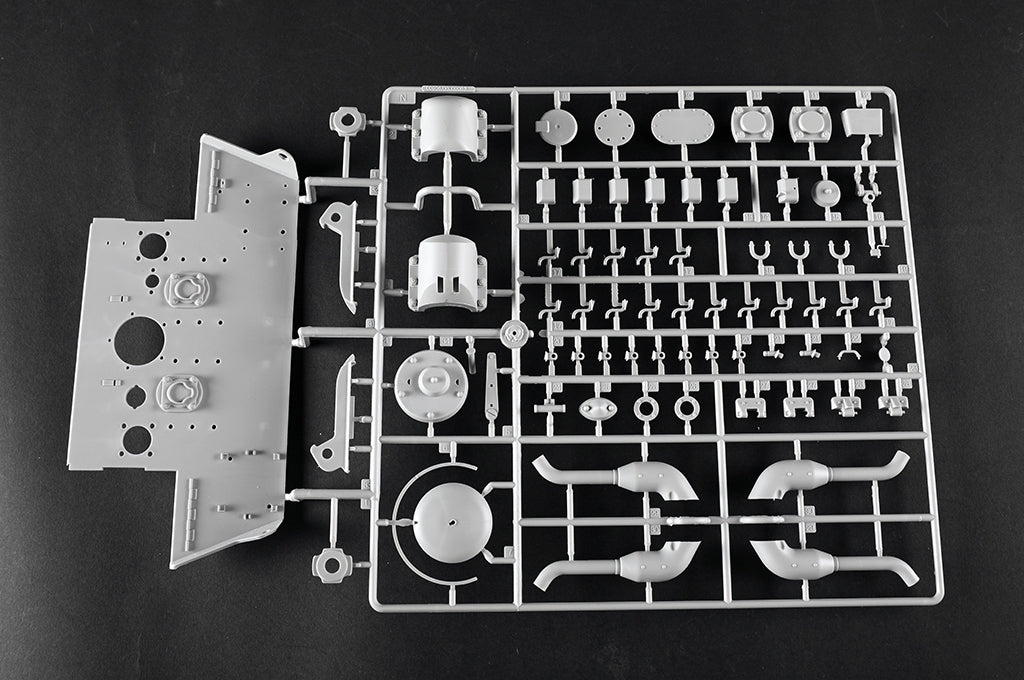 Trumpeter 00948 German Tiger II Heavy Tank - Porsche Turret Early Production 1/16 – immagine 52