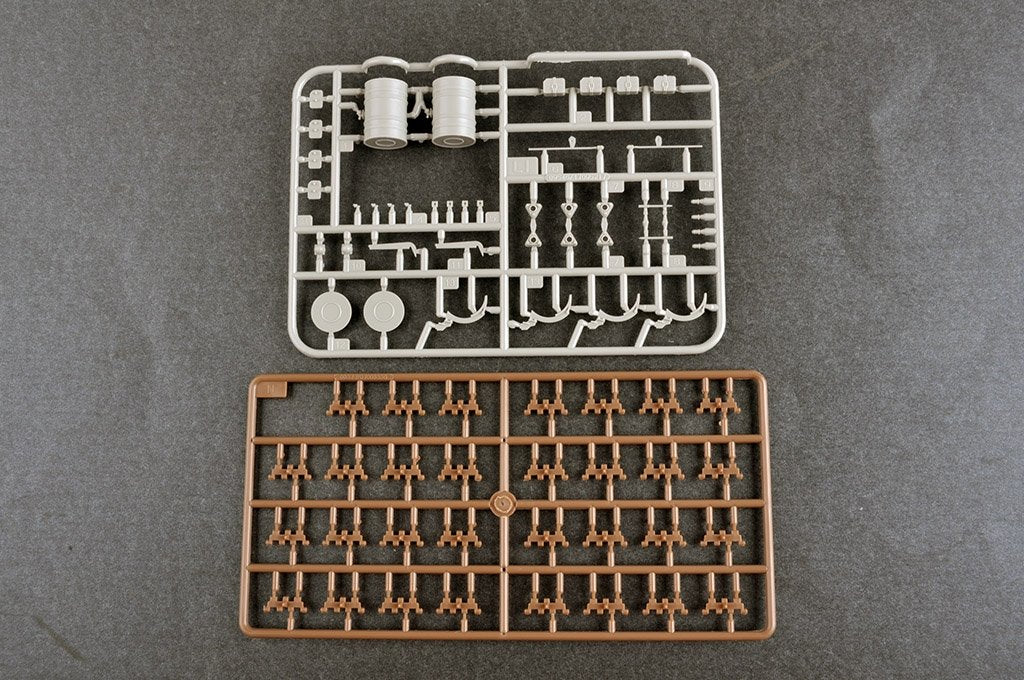 Trumpeter 09601 Soviet Obj.172 T-72 Ural 1/35 – Bild 14