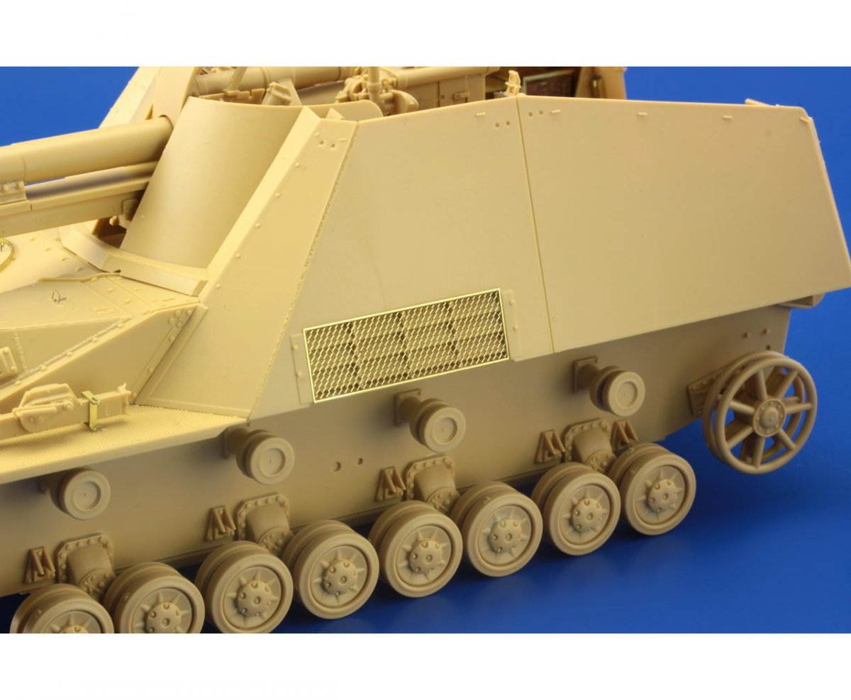 Eduard 36266 Nashorn 1/35 Tamiya – zdjęcie 6