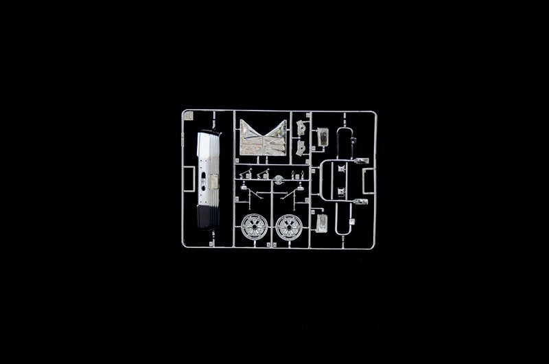 Italeri 3925 FREIGHTLINER FLD 120 SPECIAL 1/24 – immagine 5