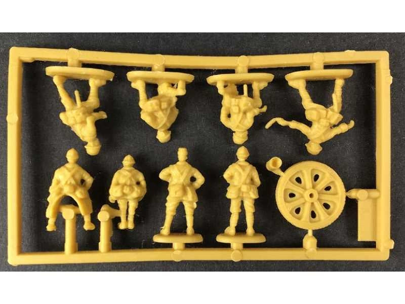 Hat 8162 WWII French Artillery Crew 1/72