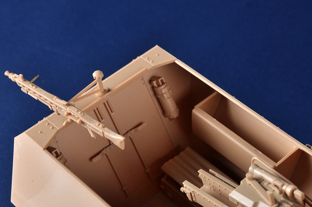 Trumpeter 00943 Sd.Kfz 251/22D 1/16 – image 9