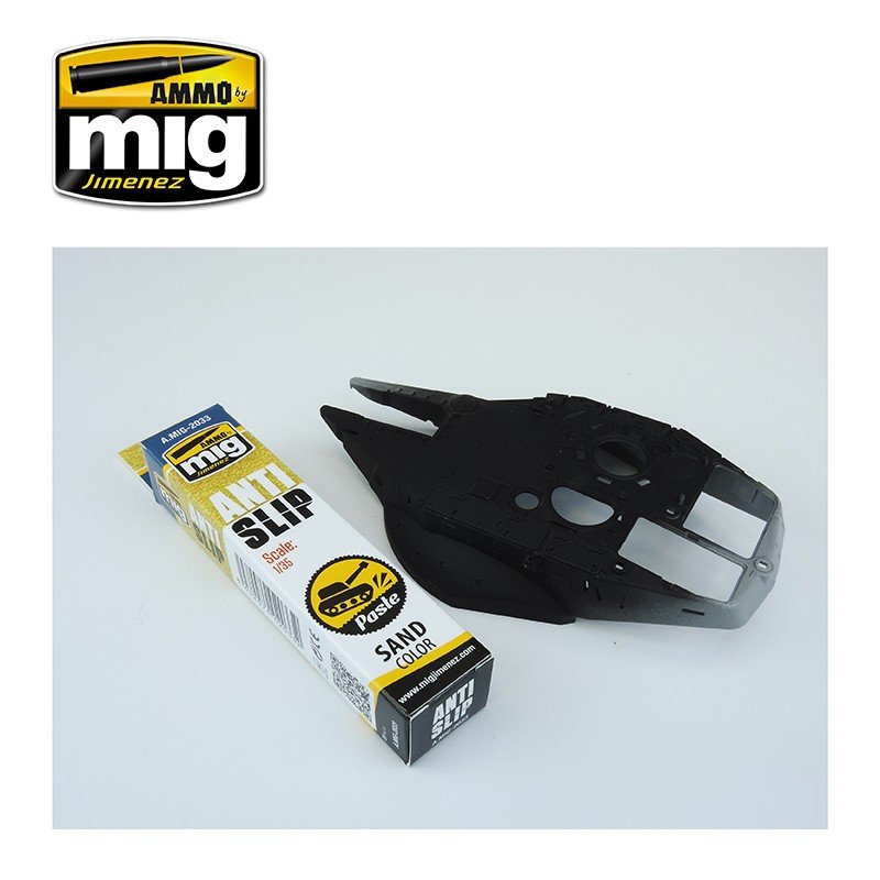 Ammo of Mig 2033 ANTI-SLIP PASTE - SAND COLOR FOR 1/35 – immagine 2