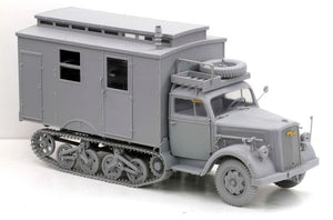 Dragon 6766 Sd.Kfz.3 Ambulance Maultier (1/35) – image 9
