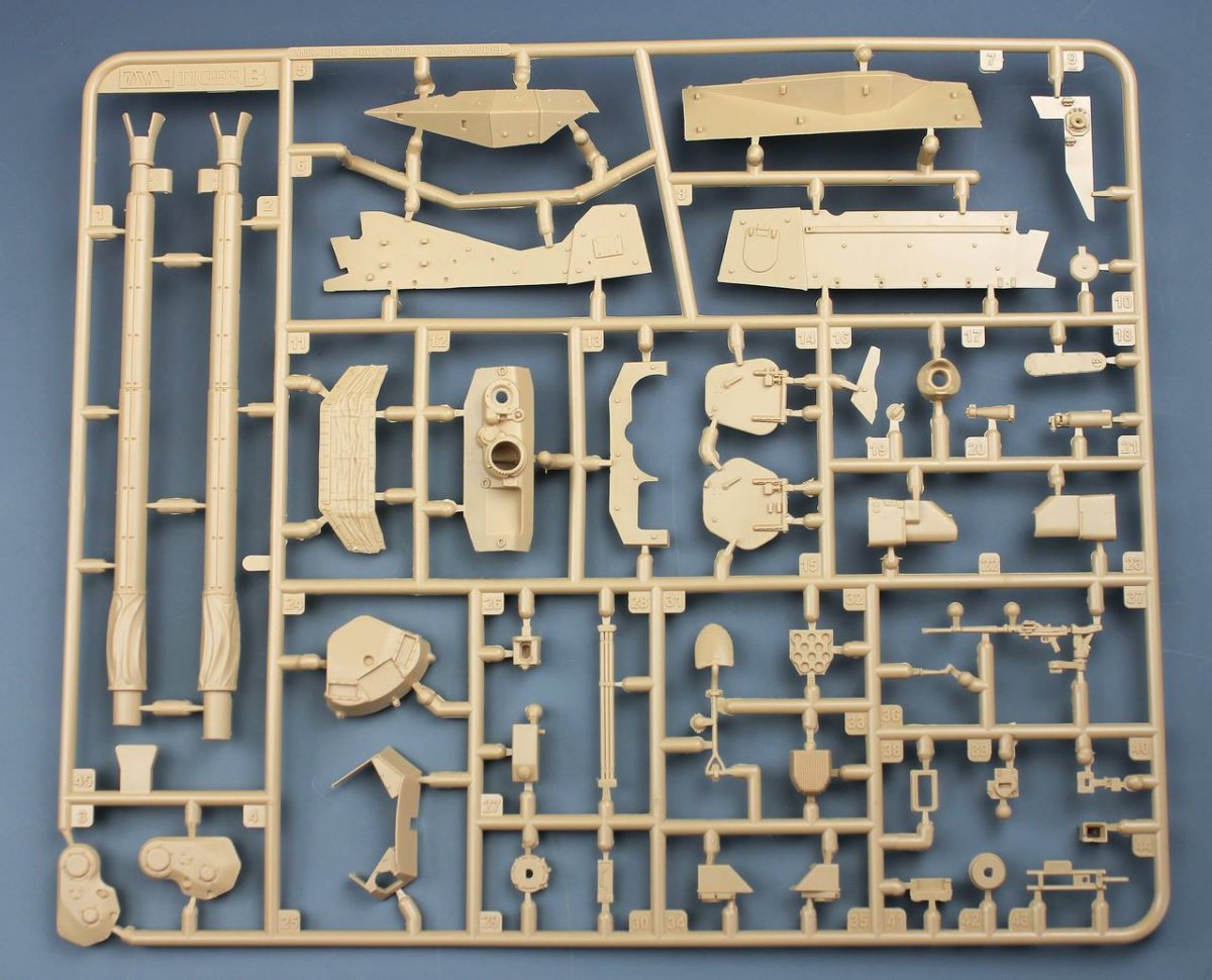Maquette Tiger 4665 T-40 NEXTER 1/35 – image 11