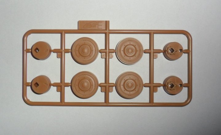 ICM 35376 Panzerspahwagen P 204 (f) Railway, WWII German Armoured Vehicle 1/35 – immagine 7