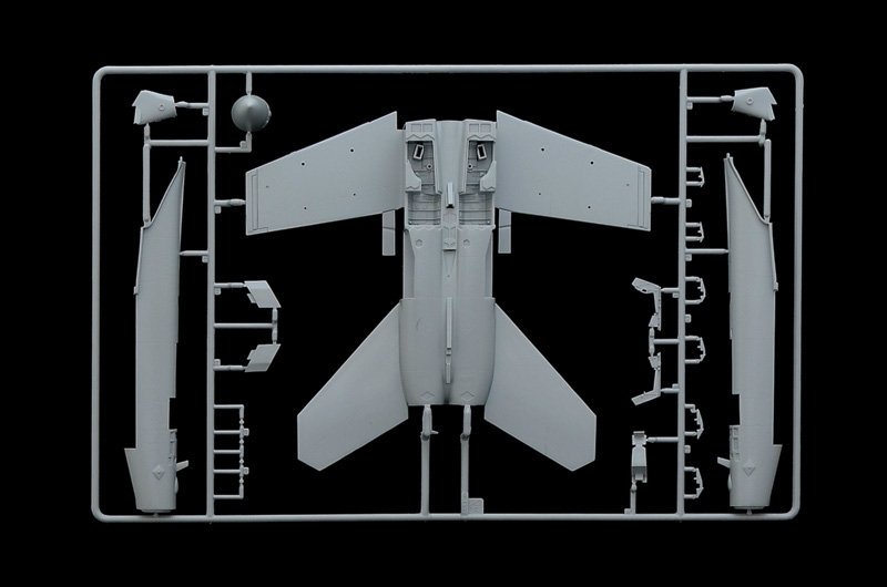 Italeri 2824 EA-18G Growler 1/48 – imagen 7