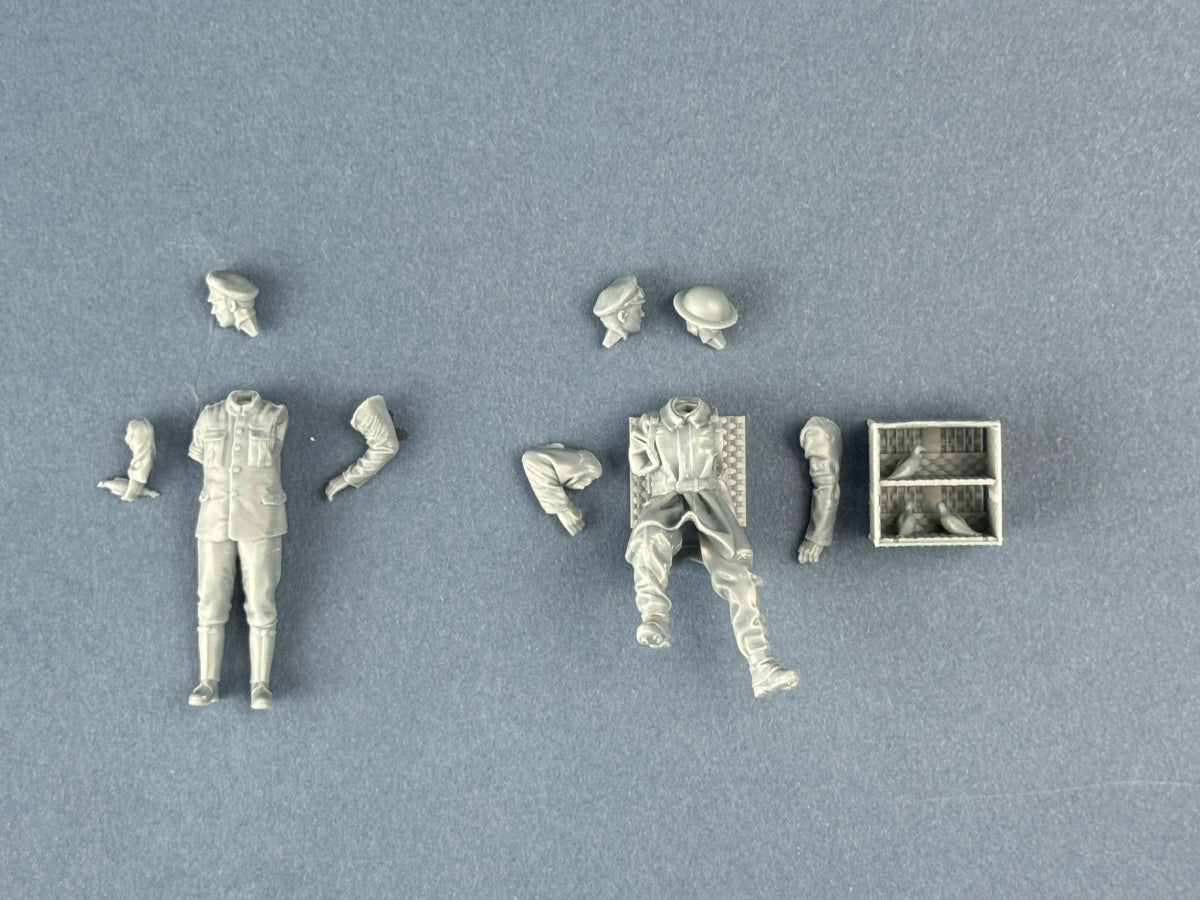 Copper State Models F32-062 British Dispatch Rider taking carrier pigeons to the front line 1/32 – immagine 4