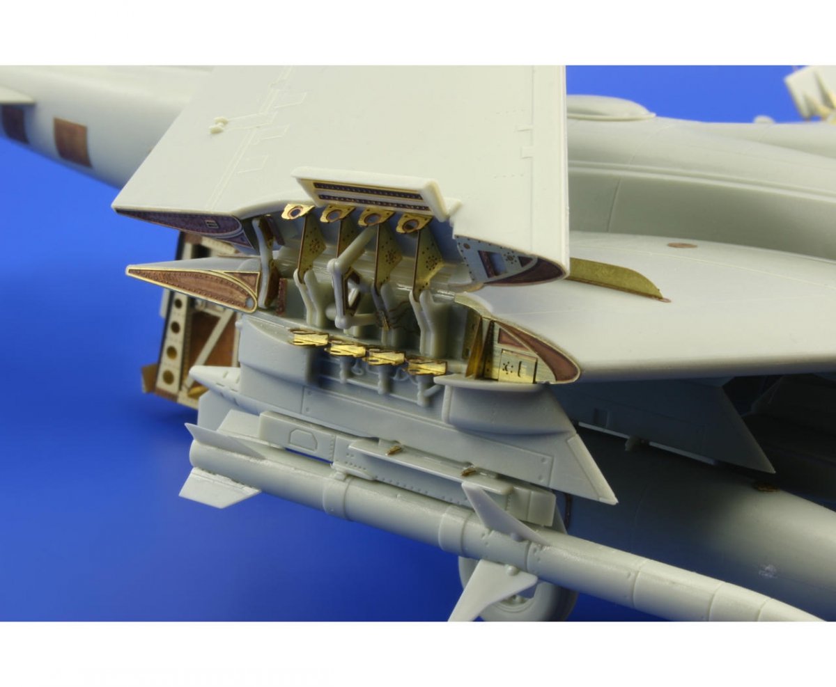 Eduard 48680 EA-6B wing fold 1/48 Kinetic – immagine 2