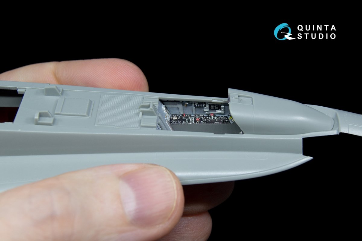 Quinta Studio QD48044 F/A-18C (early) 3D-Printed &amp;amp; coloured Interior on decal paper (for Kinetic) 1/48 – immagine 2