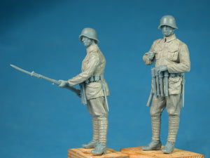 Copper State Models F35-046 German Freikorps standing soldier 1/35 – immagine 2
