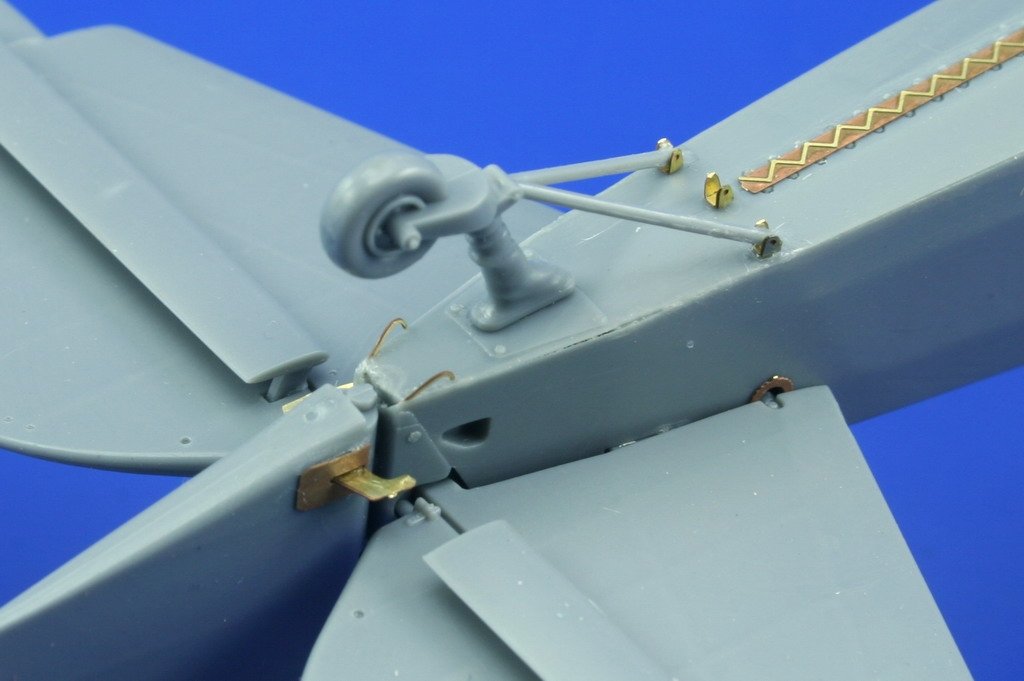 Eduard 48581 Fi 156C-3/ C-5 Storch exterior 1/48 Tamiya – zdjęcie 5