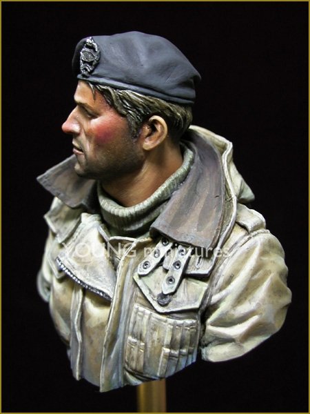 Young Miniatures YM1835 Équipage de char britannique Seconde Guerre mondiale 1/10 – image 2