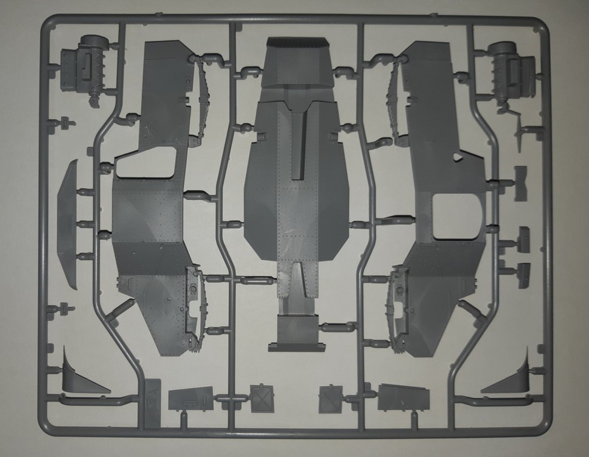ICM 35377 Panzerspahwagen P 204 (f) with CDM turret, WWII German Armoured Vehicle 1/35 – immagine 7