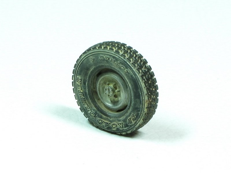 E.T. Model ER35-055 Technical Pick up Truck Weighted Road Wheels Type.2 For Meng VS-004 1/35 – immagine 3