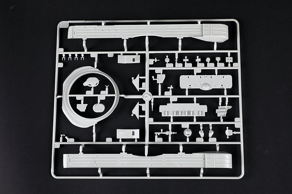 Trumpeter 09602 Soviet T-72 Ural with Kontakt-1 Reactive Armor 1/35 – immagine 9