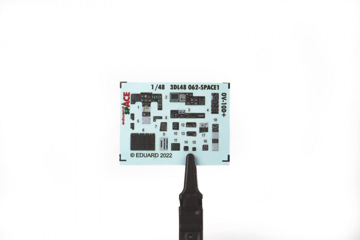 Eduard 3DL48062 OV-10D+ SPACE ICM 1/48 – image 2