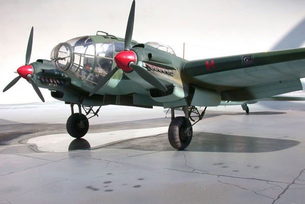 Revell 04696 Heinkel He 111 P (Battle of Britain) 1/32 – immagine 9