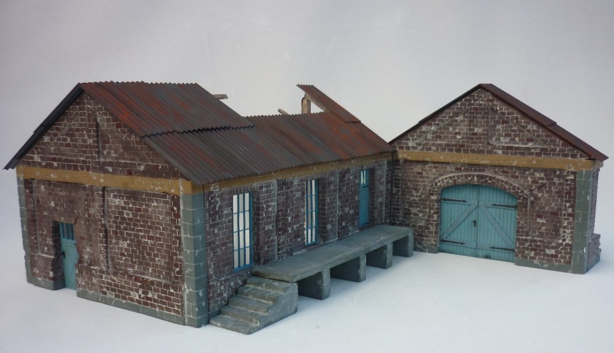 RT-Diorama 35211 Freight Shed (Modular System) 1/35 – image 4