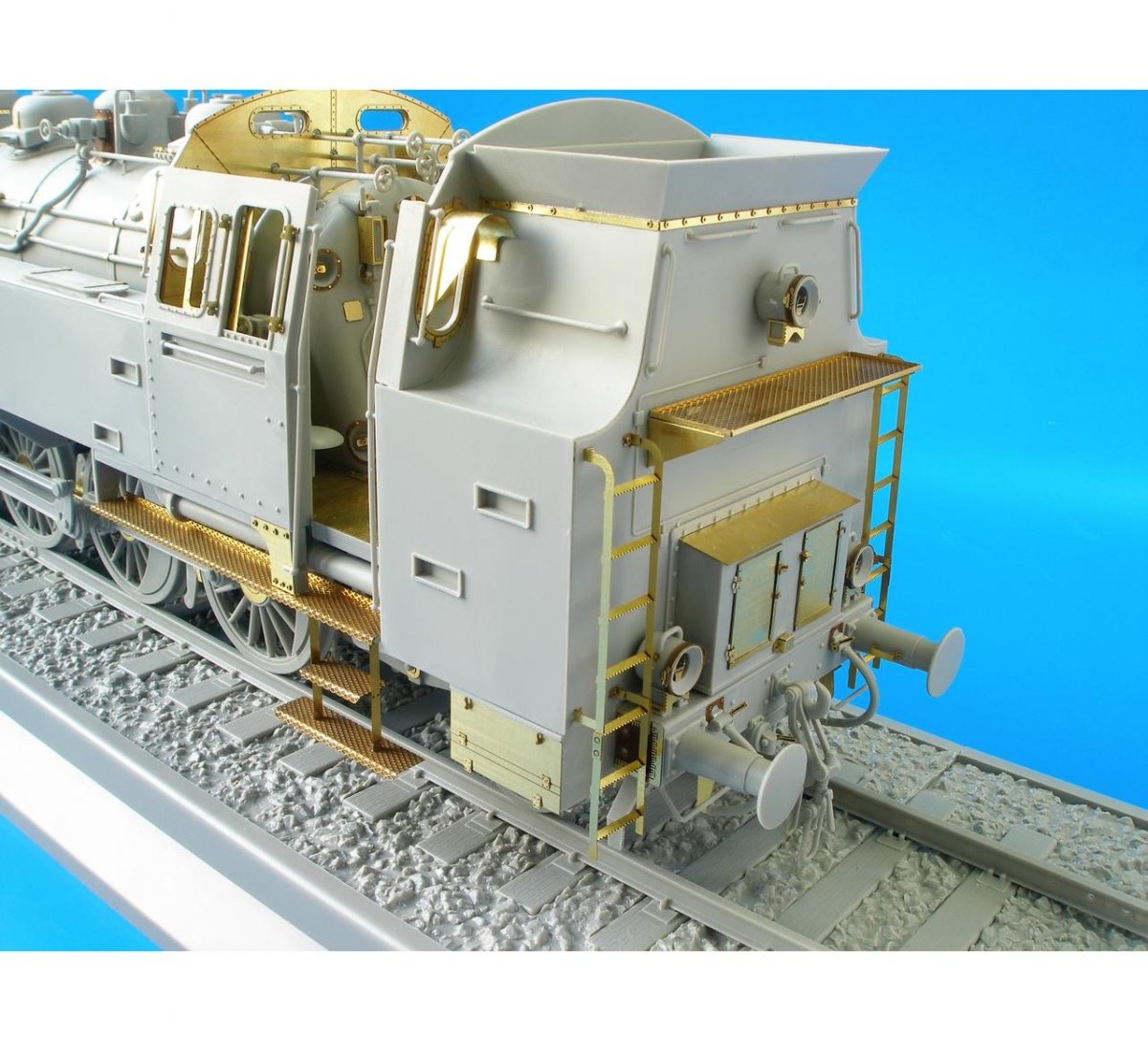 Eduard 36174 BR 86 exterior 1/35 Trumpeter – immagine 3