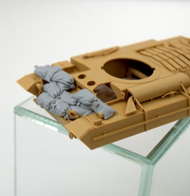 Panzer Art RE35-558 Sandbags armor for A15 “Crusader” 1/35