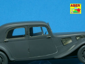 Aber 35231 Citroen Traction 11CV Staff Car 1/35 – immagine 7