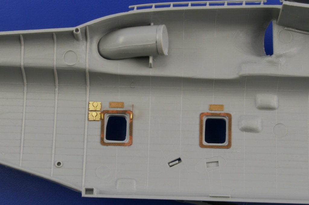 Intérieur du MH-53 Eduard 73276, échelle 1/72, ITALERI – image 5