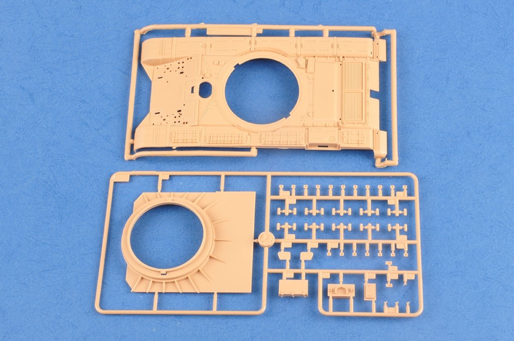 Hobby Boss 83835 GCT 155mm AU-F1 SPH Based on T-72 1/35 – zdjęcie 9