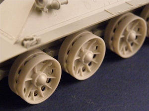 Panzer Art RE35-025 Burnt out “Spider” wheels for T-34 tank 1/35 – Bild 3