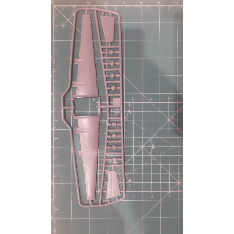 Big Model 1440034 IL-18V Daallo Airlienes 1/144 – image 4
