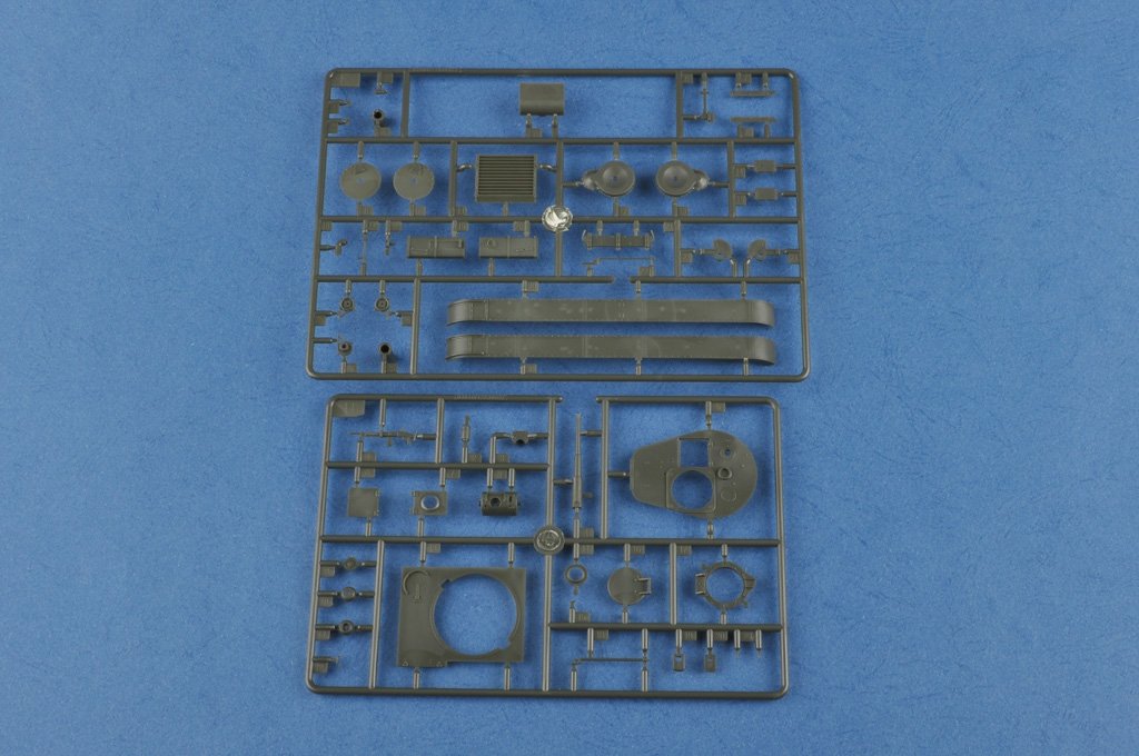 Hobby Boss 83810 Soviet T-26 Light Infantry Tank Mod.1936-1937 1/35 – immagine 9