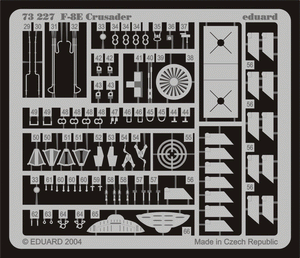 Eduard 73227 F-8E 1/72 ACADEMY MINICRAFT – zdjęcie 2
