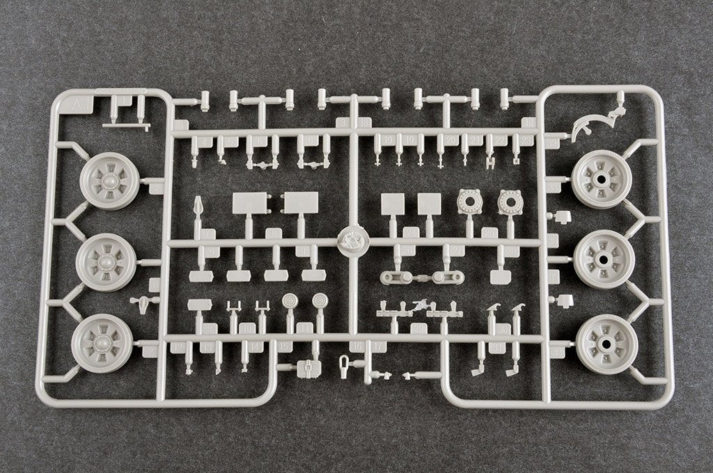 Trumpeter 09609 Char russe T-72B1 avec KTM-6 et blindage à grille 1/35 – image 18