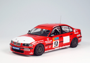 NuNu PN24007 BMW 320i E46 DTCC 2001 Gagnant 1/24 – image 2