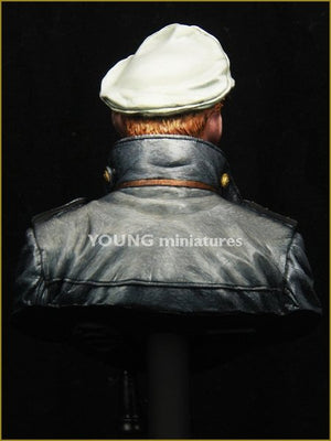 Young Miniatures YM1847 COMMANDANT DE SOUS-MARIN GUERRE MONDIALE 1/10 – image 5