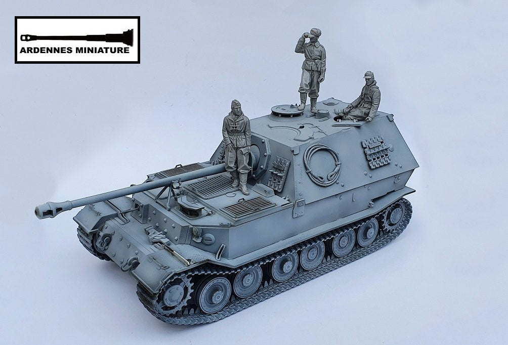 Ardennes Miniature 35011 ON THE HUNT 1/35 – immagine 2